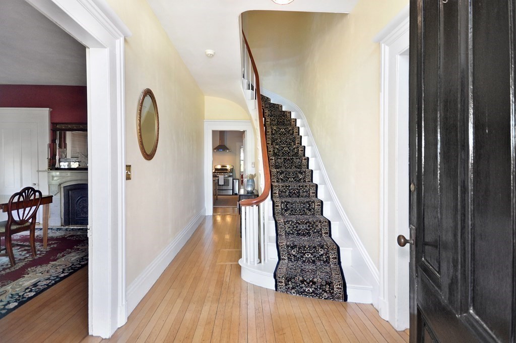 32 Appleton Street Arlington, MA 02476 - Photo 3 of 39 Gallery Image 3