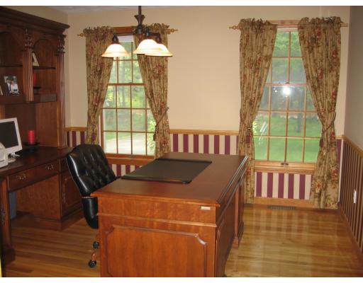 61 Leslie Road Rowley, MA 01969 - Photo 14 of 29