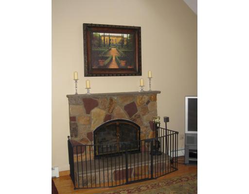 61 Leslie Road Rowley, MA 01969 - Photo 4 of 29