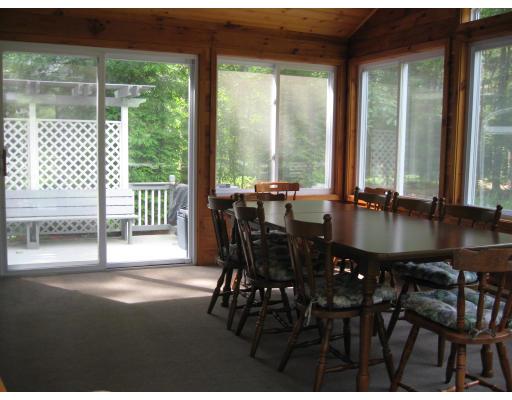 61 Leslie Road Rowley, MA 01969 - Photo 10 of 29