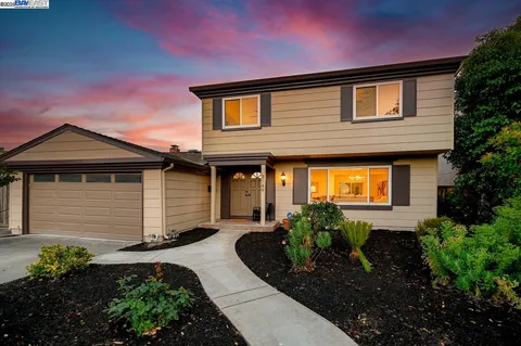 $1,549,000 | 7149 Valley Trails Drive, Pleasanton, CA 94588