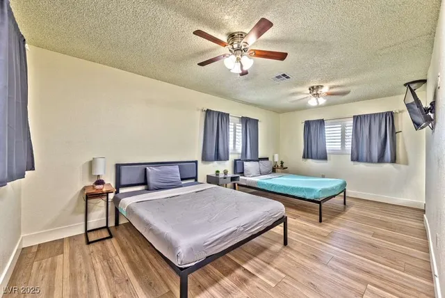 $5,995 | 4990 Philmar Avenue, Las Vegas, NV 89120