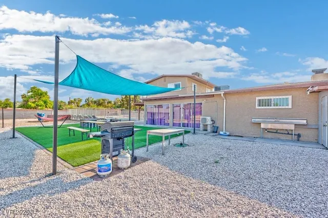 $5,995 | 4990 Philmar Avenue, Las Vegas, NV 89120