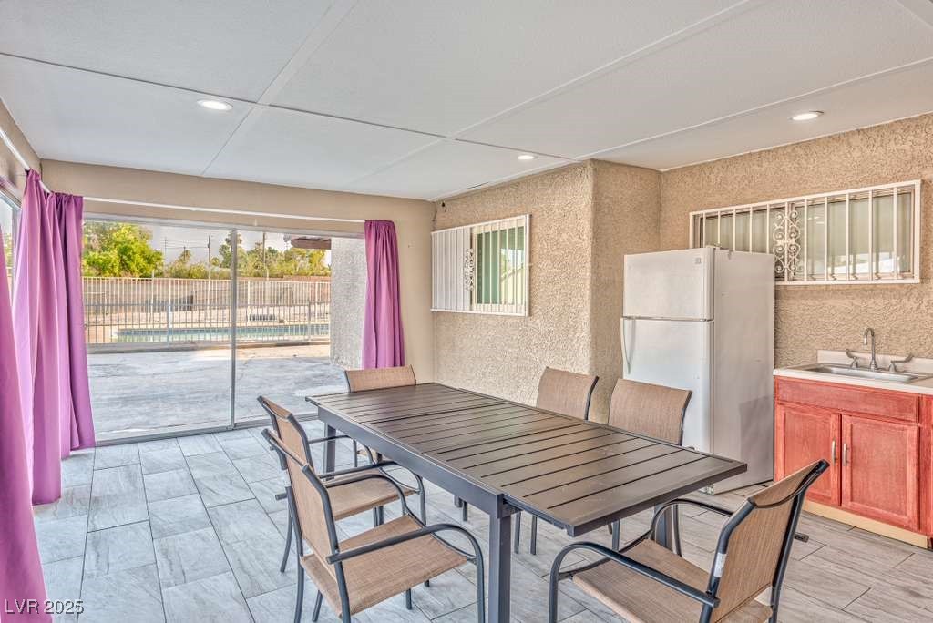 4990 Philmar Avenue Las Vegas, NV 89120 - Photo 21 of 32 Dining space with recessed lighting