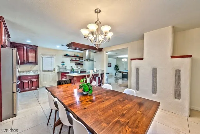 $5,995 | 4990 Philmar Avenue, Las Vegas, NV 89120