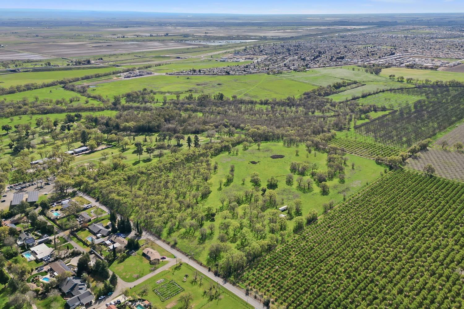 1374 Country Club Road Olivehurst, CA 95961 - Photo 4 of 16