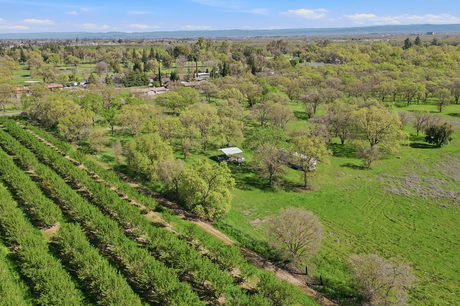 1374 Country Club Road Olivehurst, CA 95961 - Photo 7 of 16