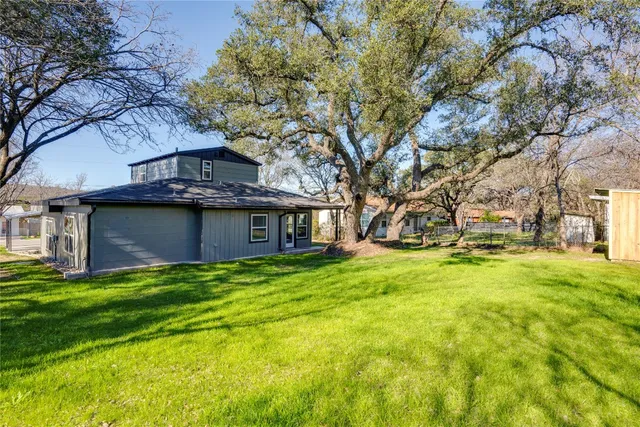 $2,195 | 809 North West Street, Burnet, TX 78611