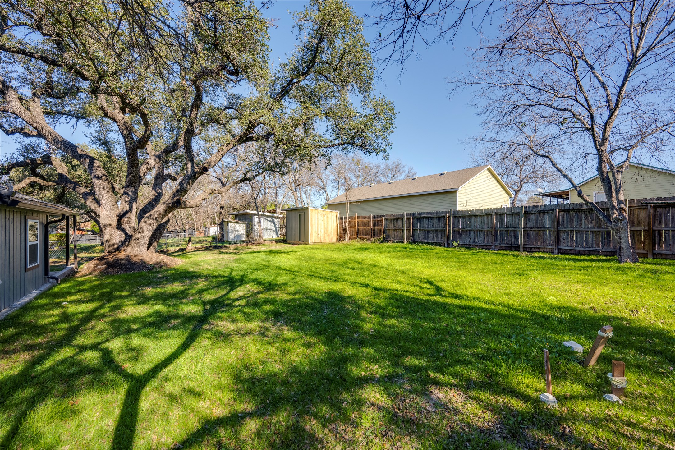809 North West Street Burnet, TX 78611 - Photo 40 of 40 a front view of house with yard and green space