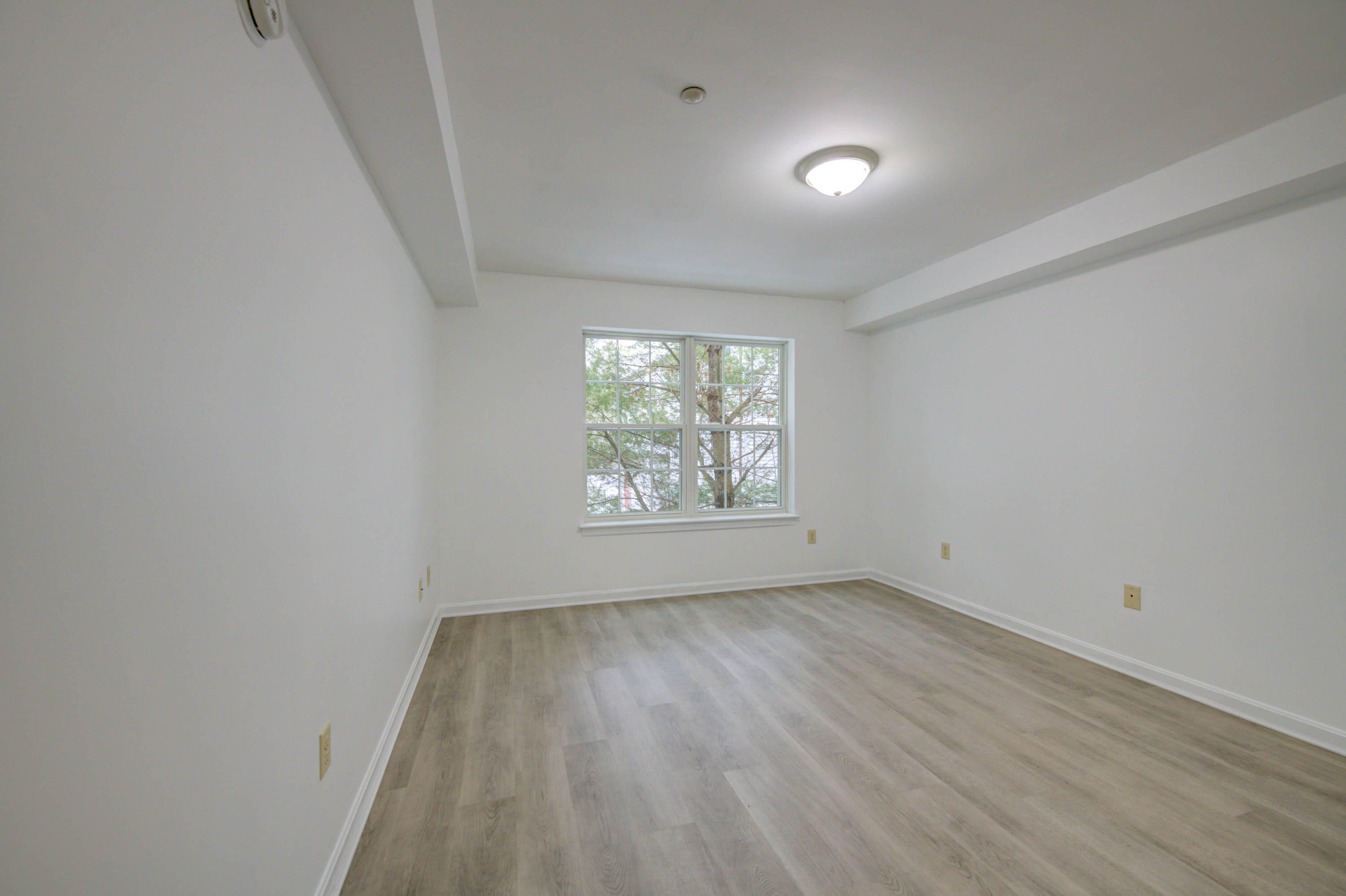 18 Smithwheel Road, Unit 63 Old Orchard Beach, ME 04064 - Photo 17 of 29 Bedroom