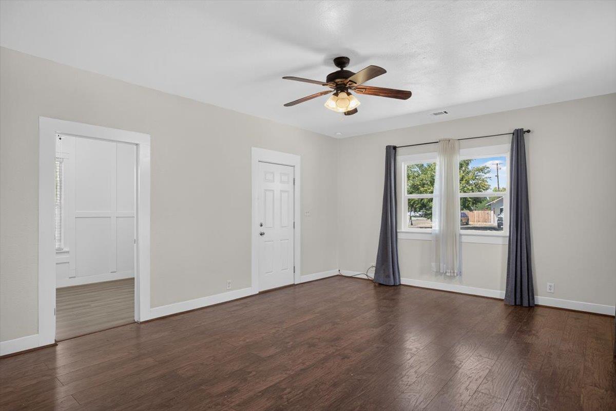 1407 E Street Reedley, CA 93654 - Photo 7 of 32