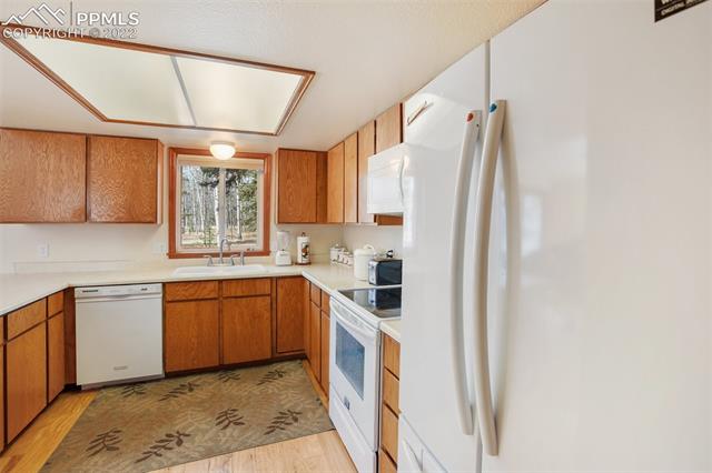 2096 Cedar Mountain Road Divide, CO 80814 - Photo 17 of 42 Gallery Image 17