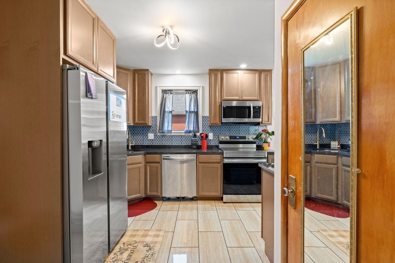 416 Cilley Road Manchester, NH 03103 - Photo 30 of 33