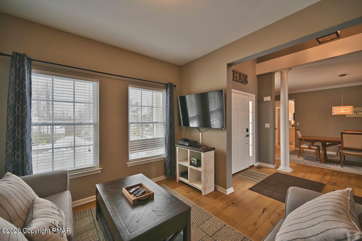 127 Skytop Road Long Pond, PA 18334 - Photo 22 of 106 Living Room