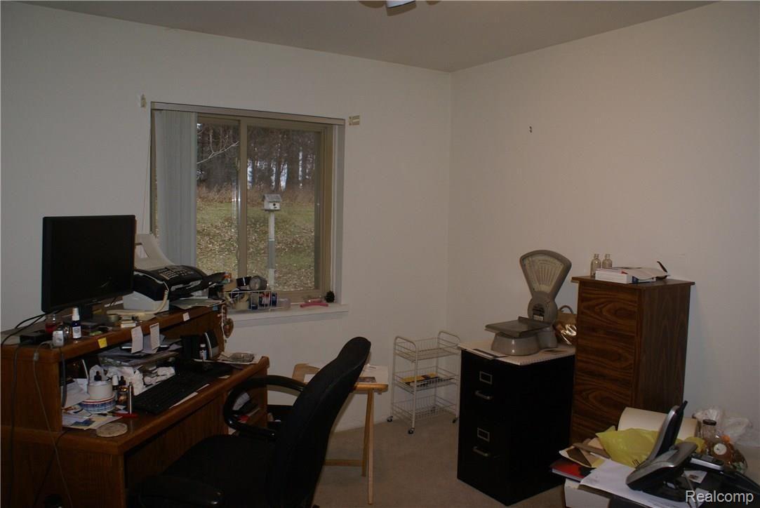 3410 Ludwig Road Oxford, MI 48371 - Photo 7 of 22 Den-Lib.JPG