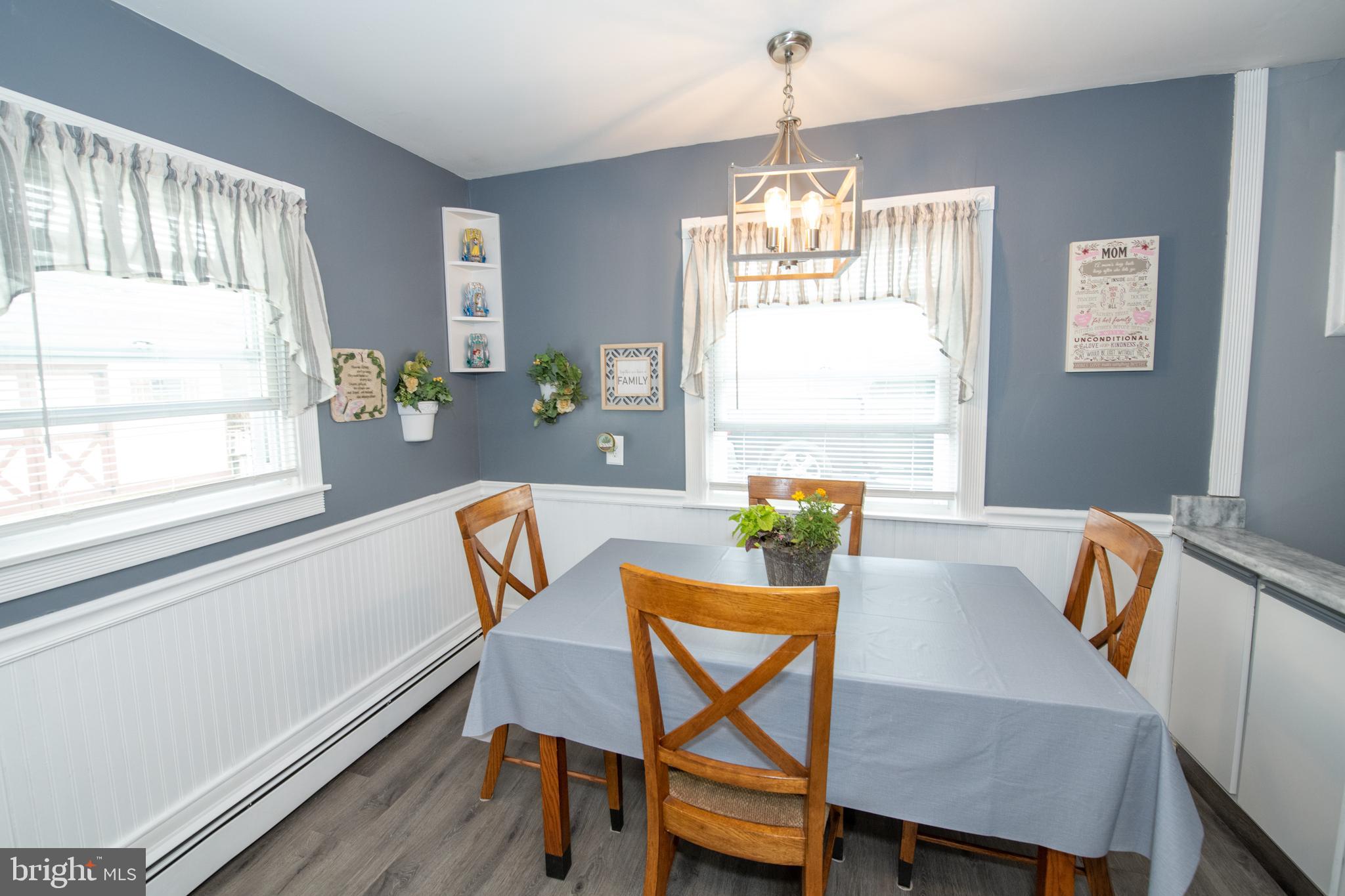 1005 Tomlinson Road Philadelphia, PA 19116 - Photo 27 of 80 Kitchen/ full size dining area