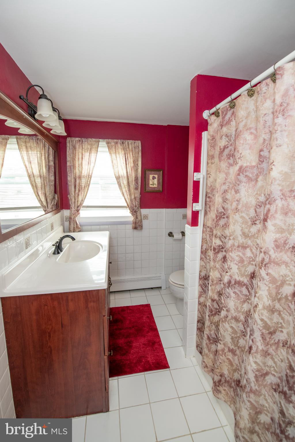 1005 Tomlinson Road Philadelphia, PA 19116 - Photo 53 of 80 Full Bath- 2nd Floor