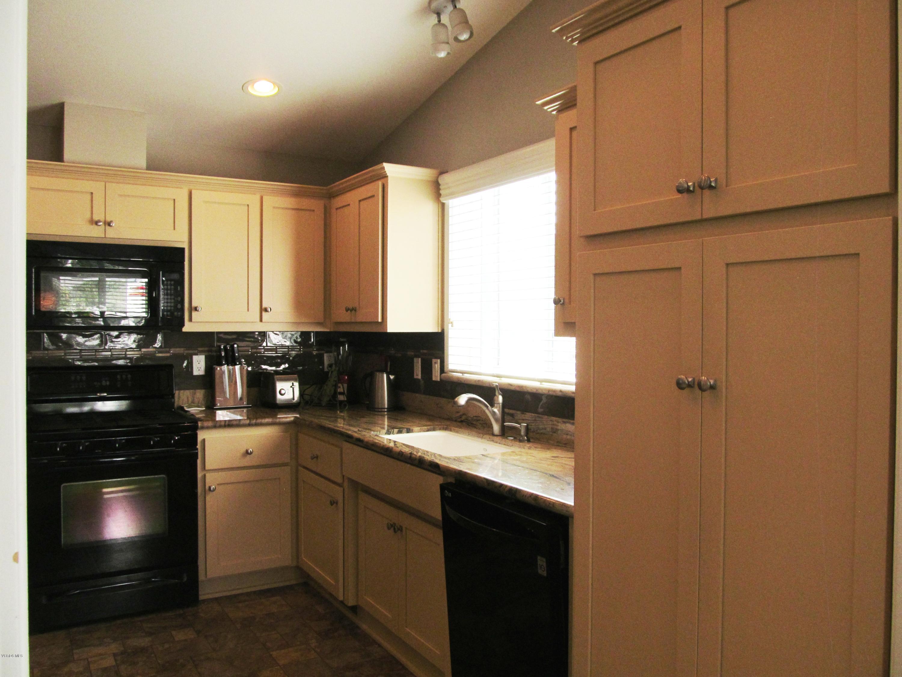 195 Tierra Rejada Road, Unit 141 Simi Valley, CA 93065 - Photo 11 of 50 IMG_5612