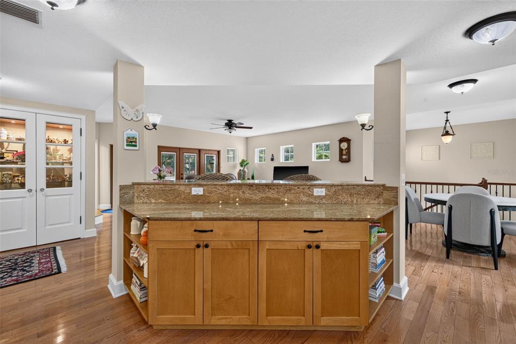 322 Roebling Road South Belleair, FL 33756 - Photo 9 of 46