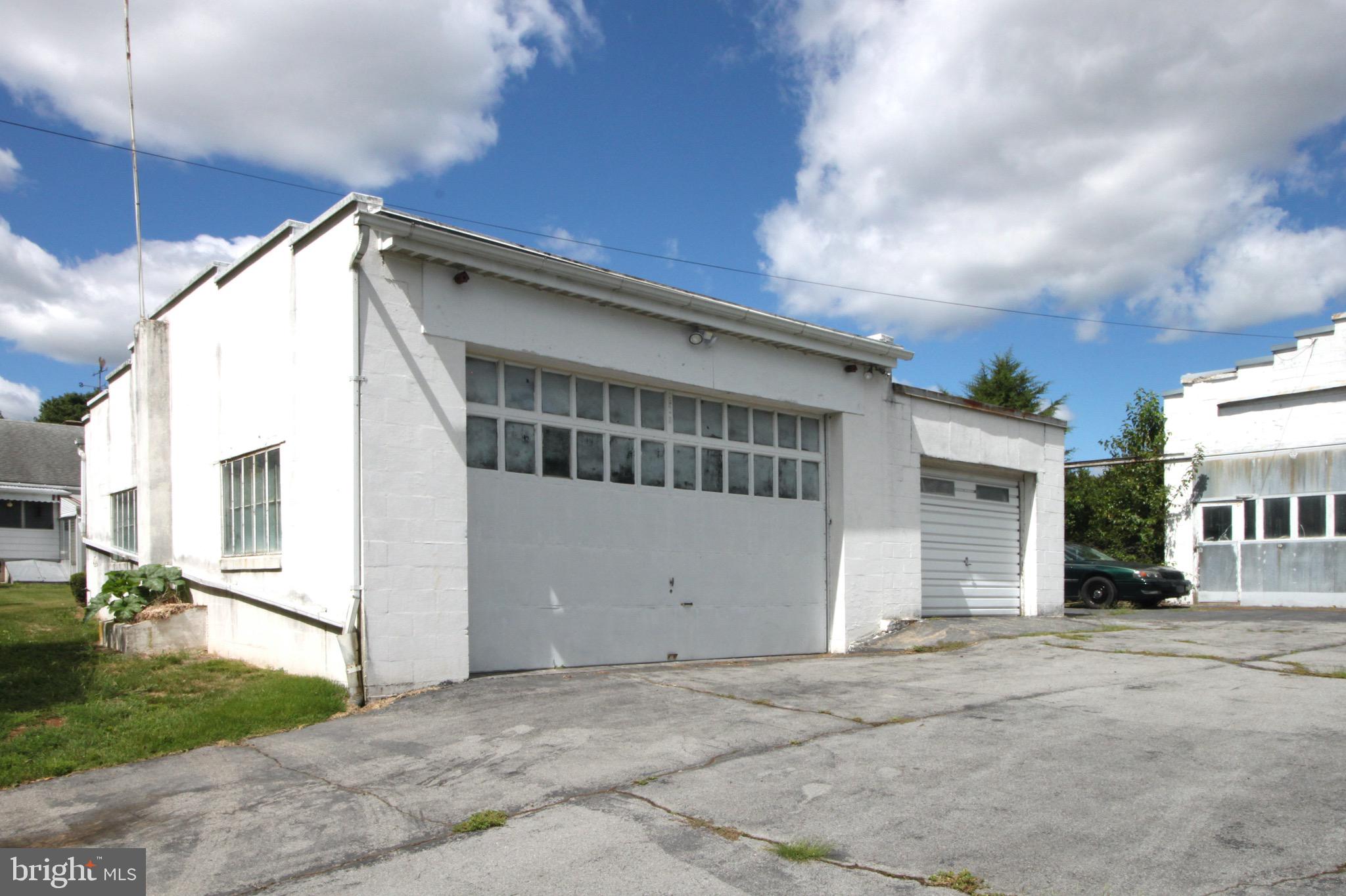 13505 Spriggs Road Hagerstown, MD 21742 - Photo 23 of 26 Garage