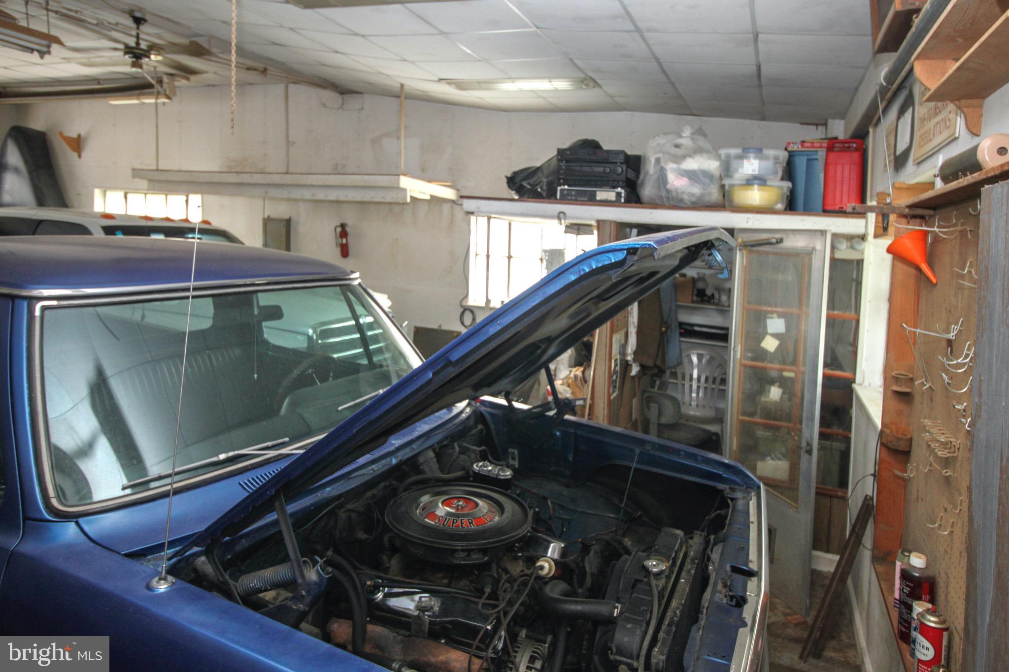 13505 Spriggs Road Hagerstown, MD 21742 - Photo 26 of 26 Garage