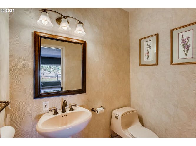 16433 South Ivel Road Beavercreek, OR 97004 - Photo 13 of 32 Gallery Image 13