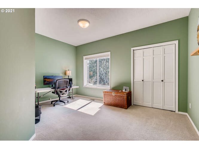 16433 South Ivel Road Beavercreek, OR 97004 - Photo 17 of 32 Gallery Image 17