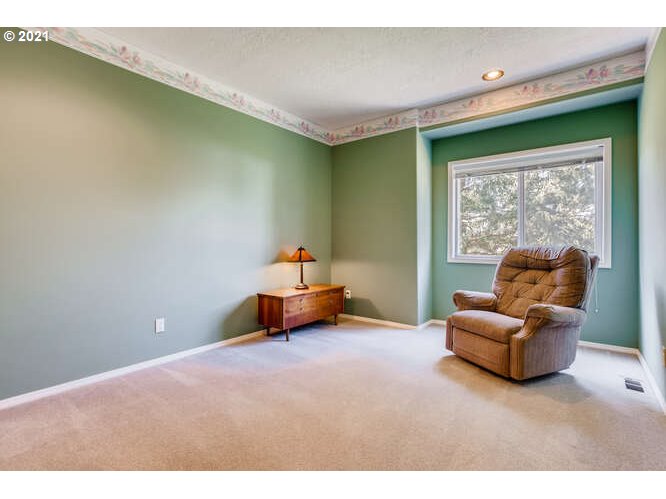 16433 South Ivel Road Beavercreek, OR 97004 - Photo 19 of 32 Gallery Image 19