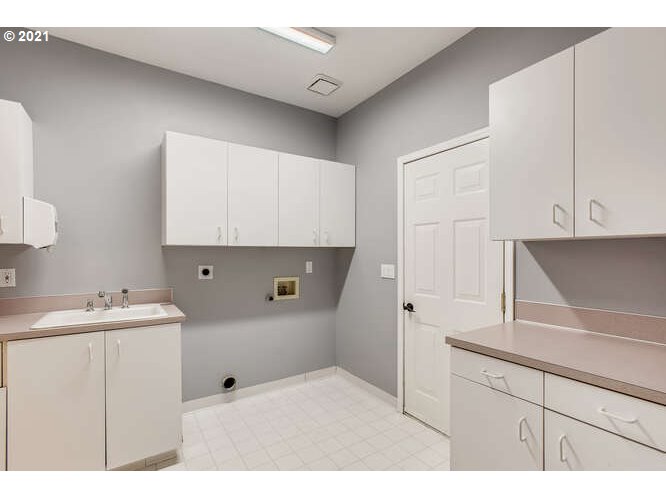 16433 South Ivel Road Beavercreek, OR 97004 - Photo 21 of 32 Gallery Image 21