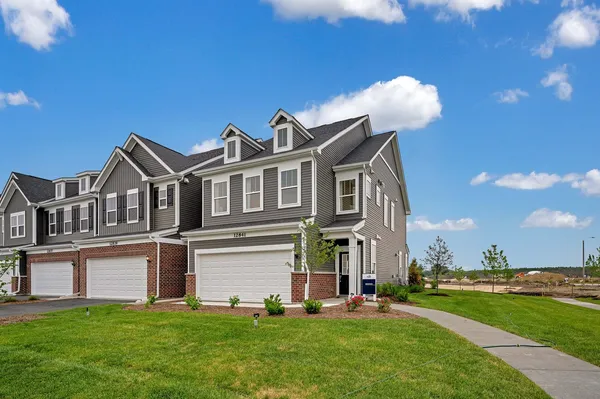 $472,096 | 24506 West Kroll Drive, Unit 66391, Plainfield, IL 60585