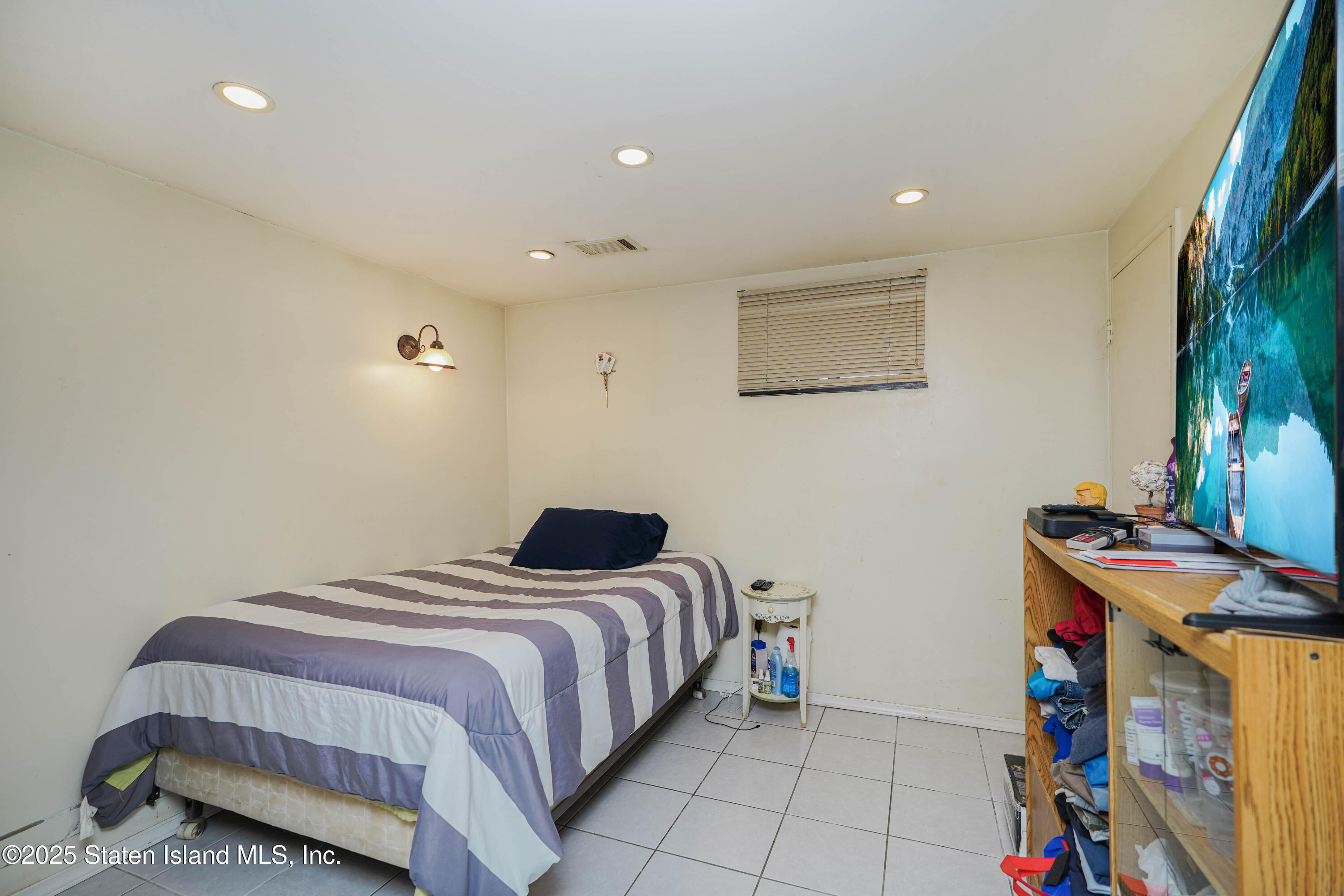 4685 Amboy Road Staten Island, NY 10312 - Photo 28 of 32 Basement