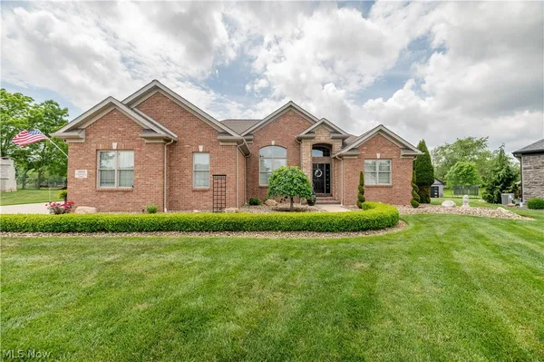 $569,900 | 20000 Crowberry Court, North Lima, OH 44452