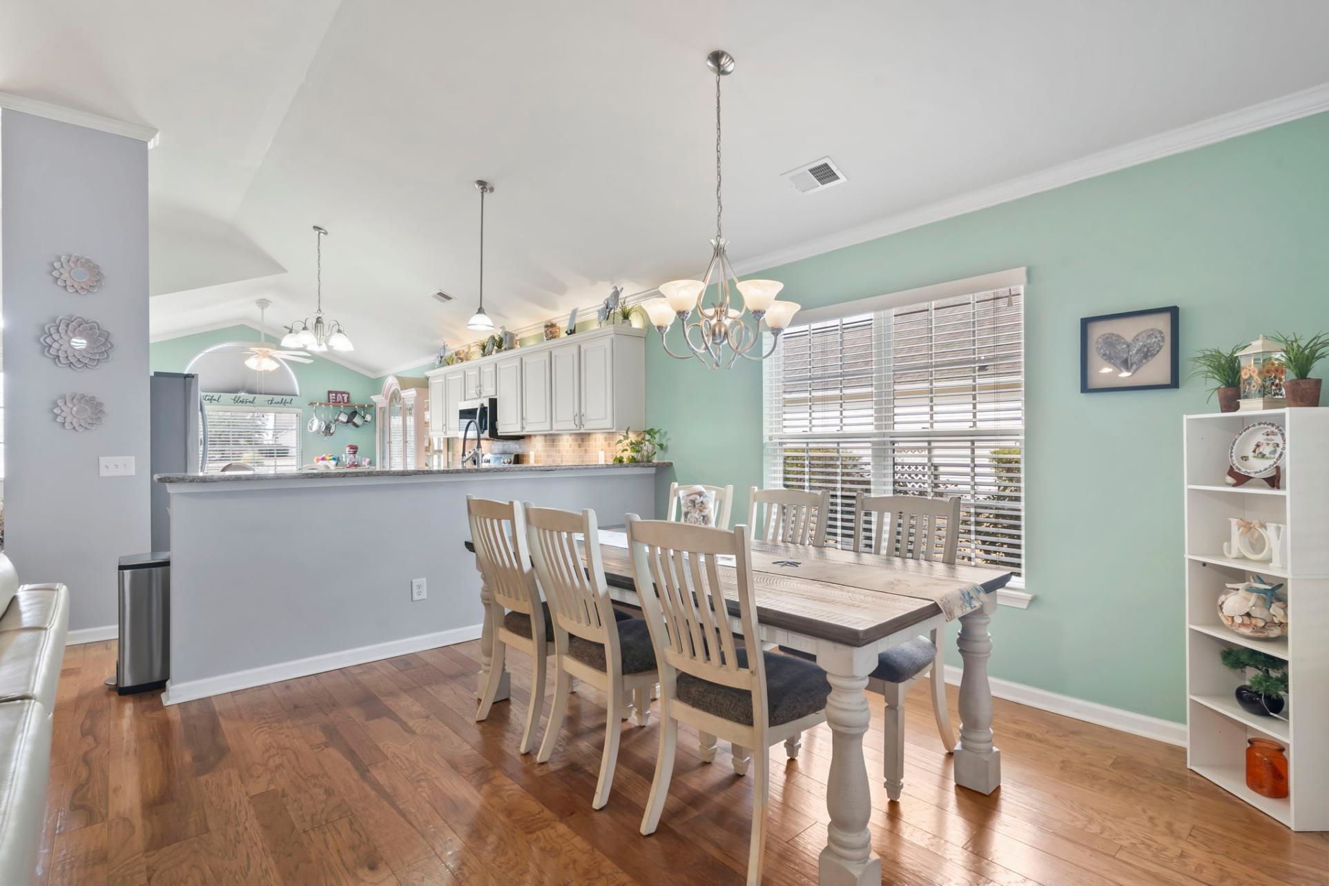 425 Kessinger Drive Surfside Beach, SC 29575 - Photo 9 of 49