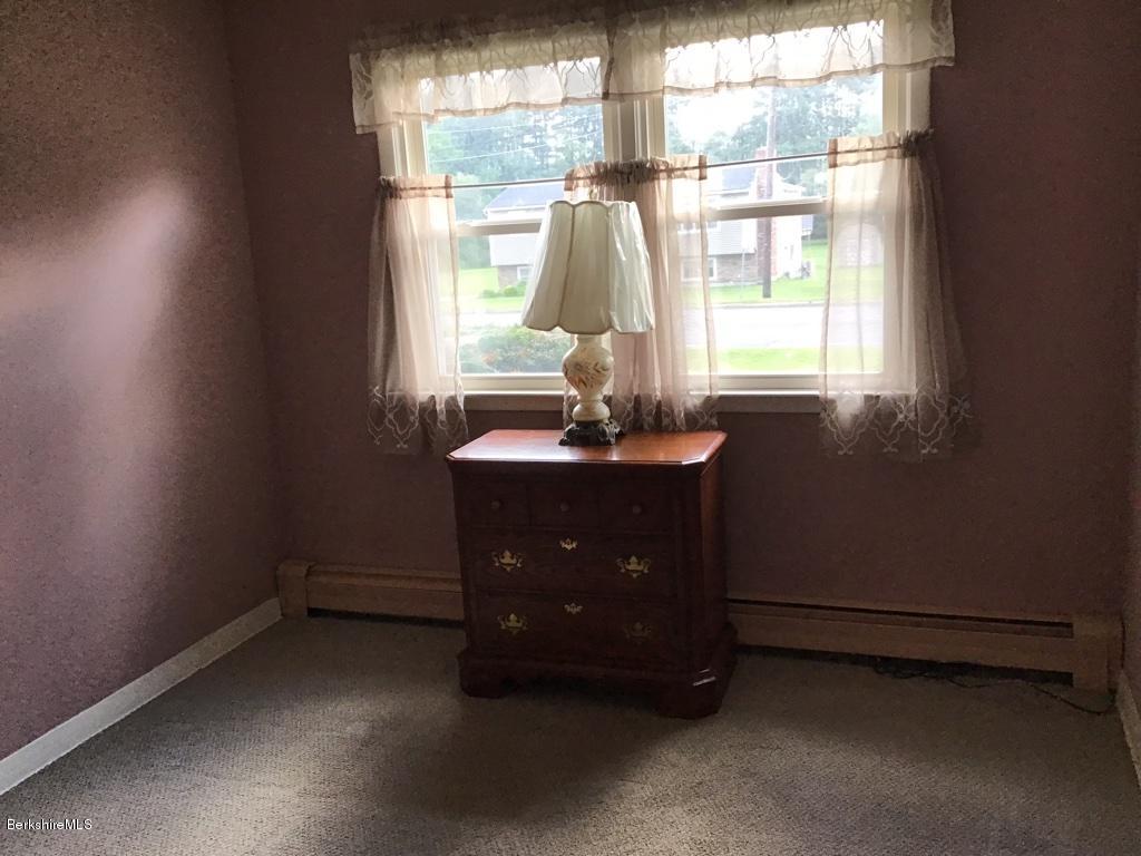 25 Oak Hill Road Pittsfield, MA 01201 - Photo 21 of 27 Bedroom 2