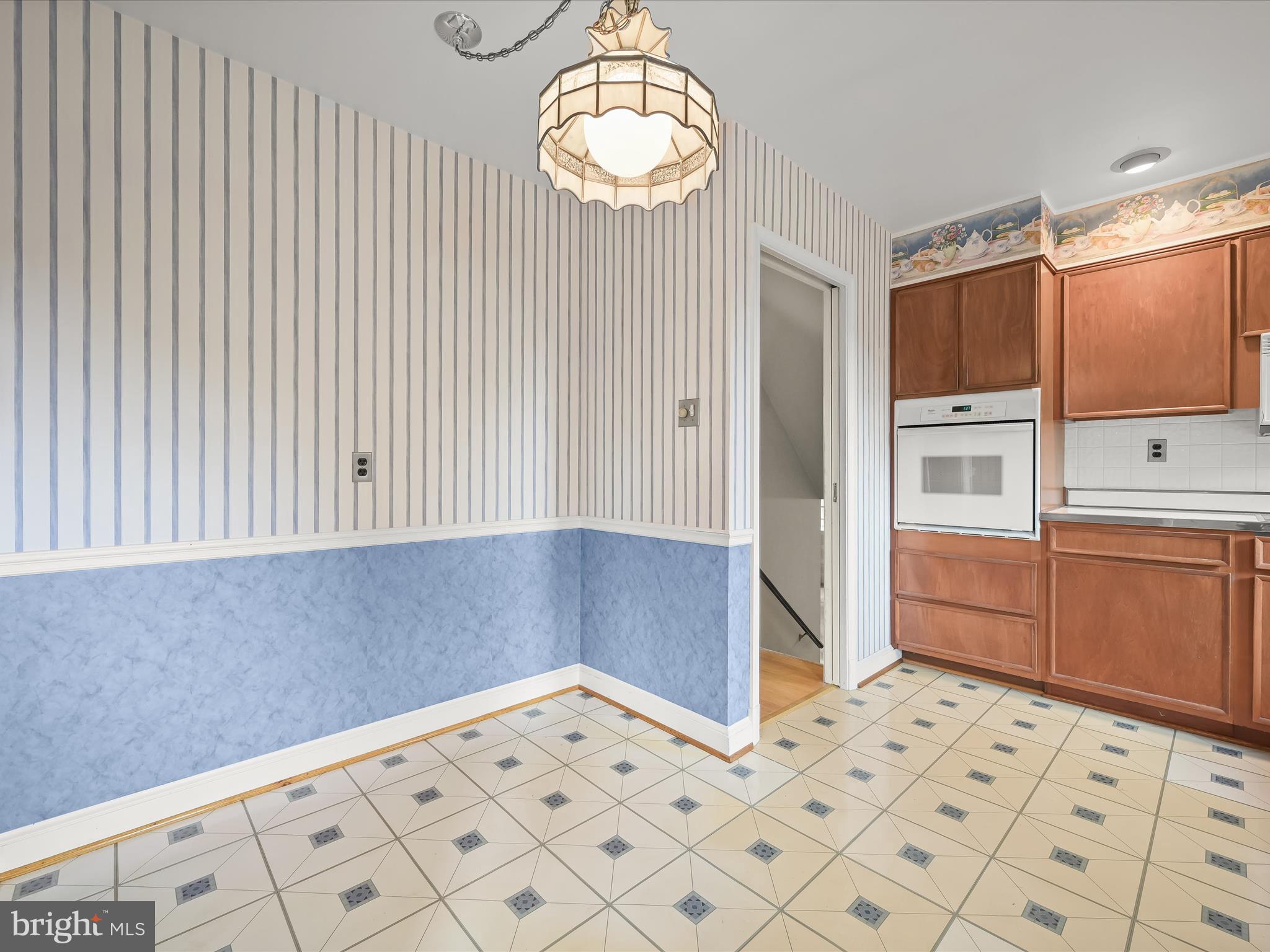 13205 Glenhill Road Silver Spring, MD 20904 - Photo 12 of 49 Kitchen