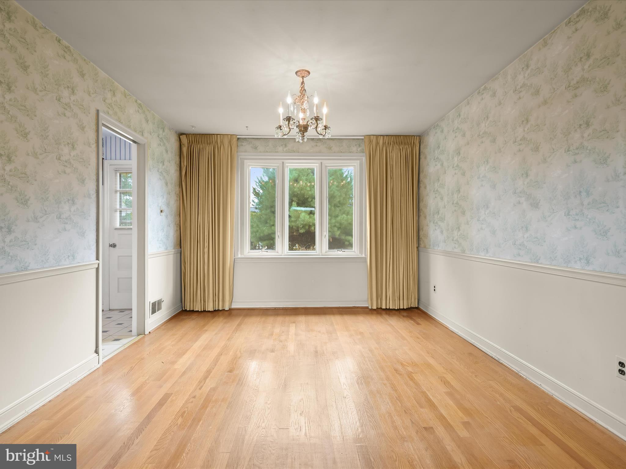 13205 Glenhill Road Silver Spring, MD 20904 - Photo 7 of 49 Dining Room