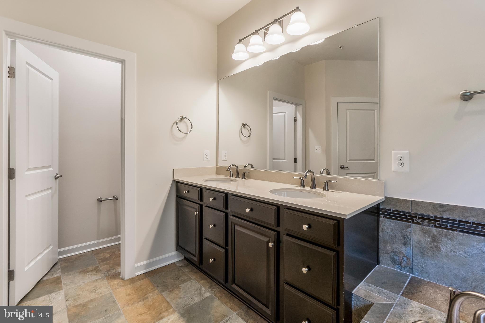 150 Merrimack Way Arnold, MD 21012 - Photo 21 of 39