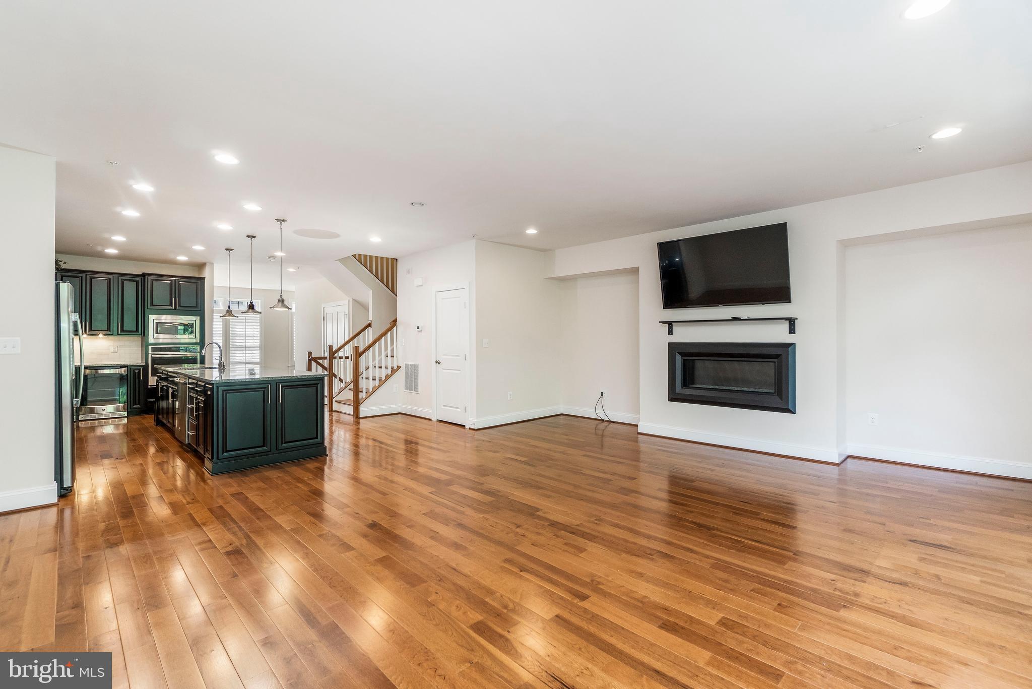 150 Merrimack Way Arnold, MD 21012 - Photo 7 of 39