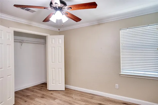 $469,900 | 420 North Road, Kennedale, TX 76060