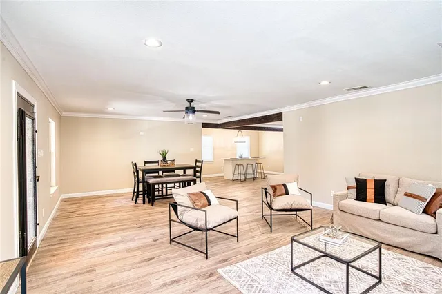 $469,900 | 420 North Road, Kennedale, TX 76060