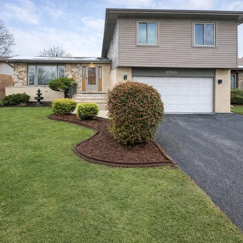 $299,000 | 17125 Cregier Avenue, South Holland, IL 60473