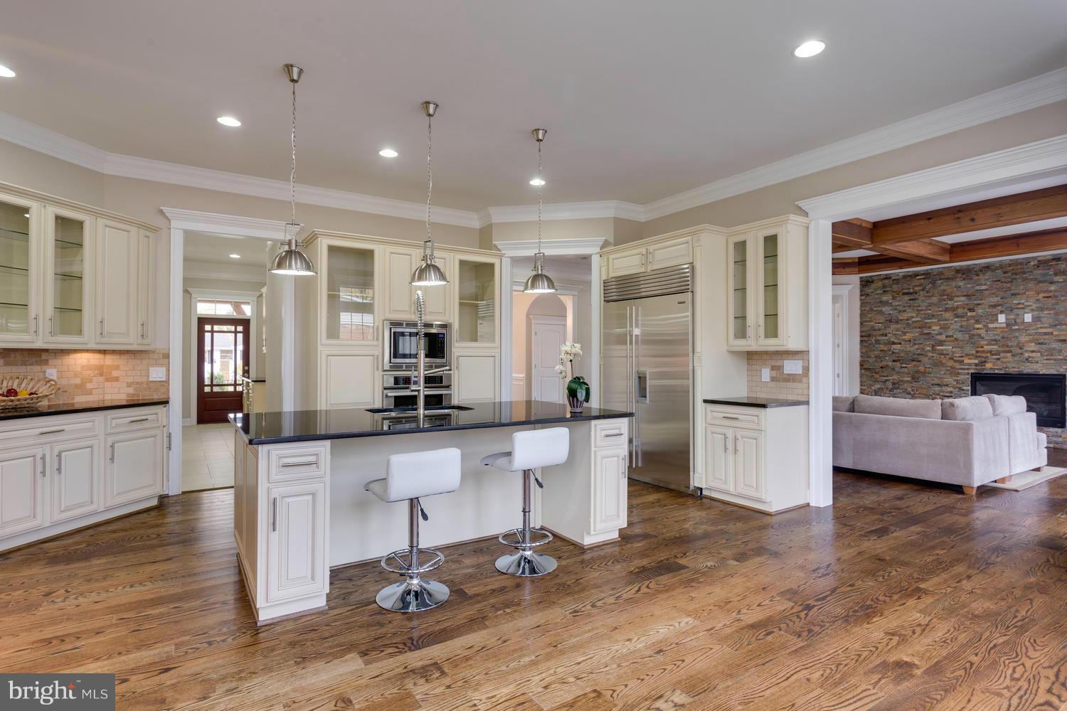 7001 Churchill Road McLean, VA 22101 - Photo 11 of 30 Kitchen