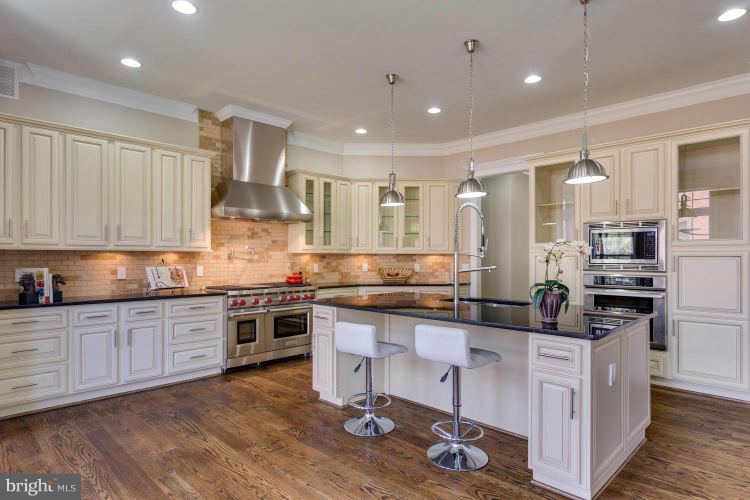 7001 Churchill Road McLean, VA 22101 - Photo 12 of 30 Kitchen