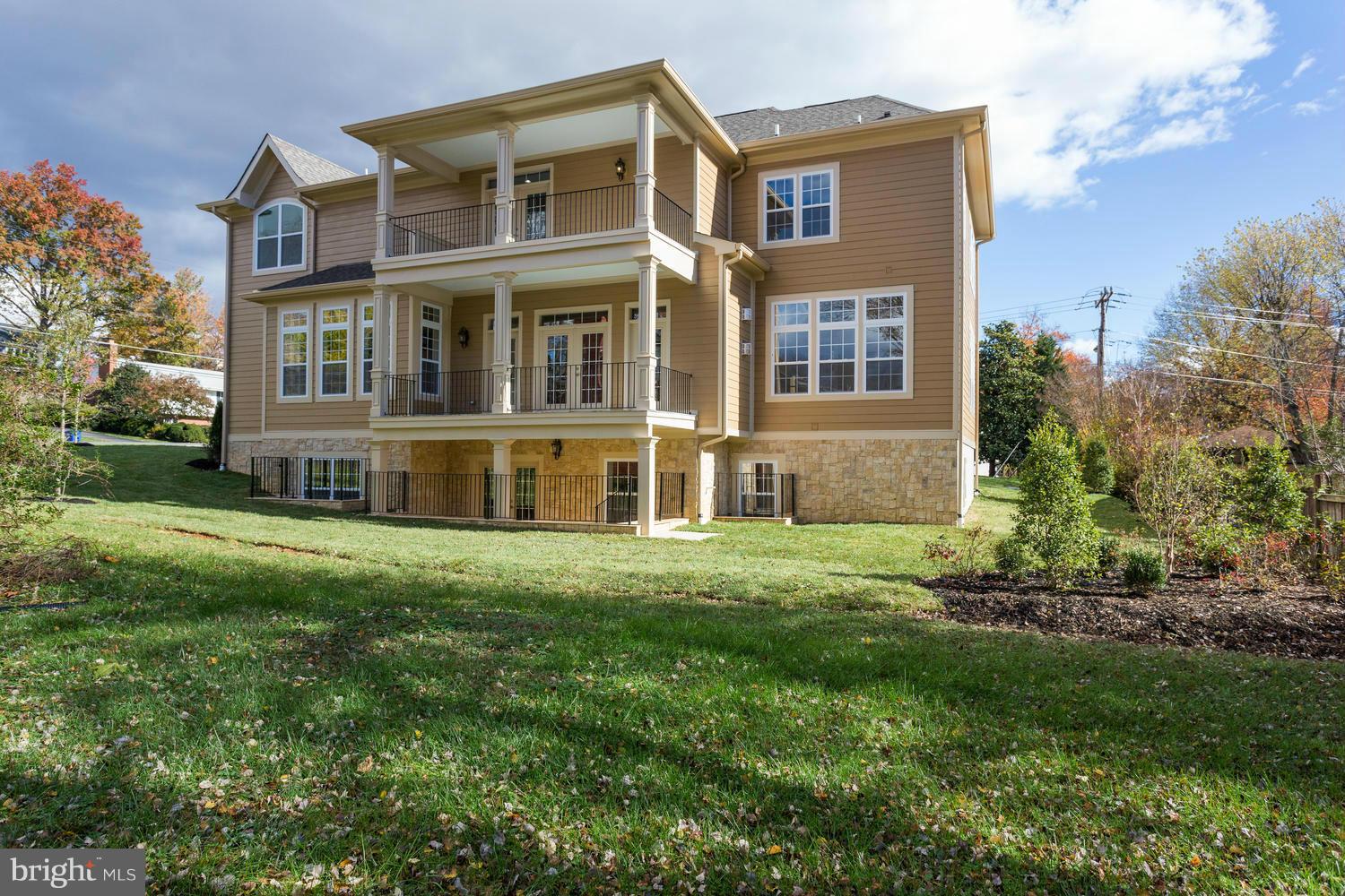 7001 Churchill Road McLean, VA 22101 - Photo 28 of 30 Exterior (Rear)