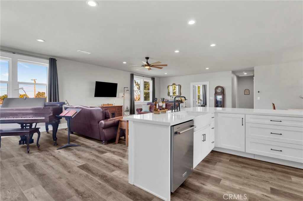 4329 Amador Road Phelan, CA 92371 - Photo 11 of 68