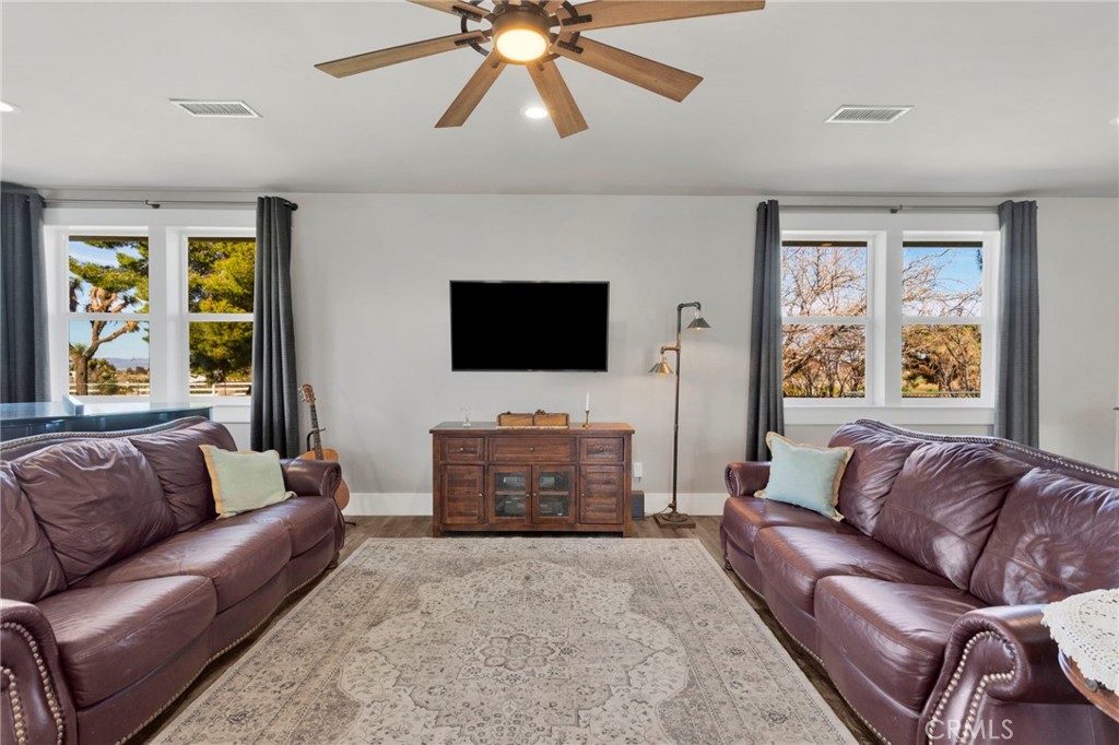 4329 Amador Road Phelan, CA 92371 - Photo 17 of 68