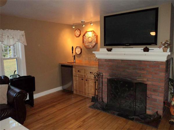 32 Mason Road Freetown, MA 02717 - Photo 9 of 21 Gallery Image 9