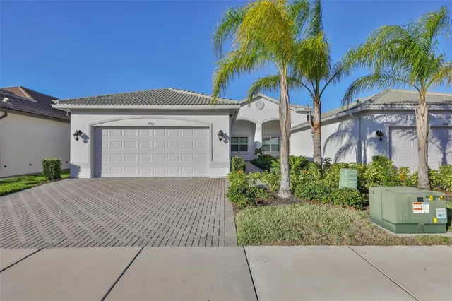 $299,500 | 4906 Avila Lakes Drive, Wimauma, FL 33598
