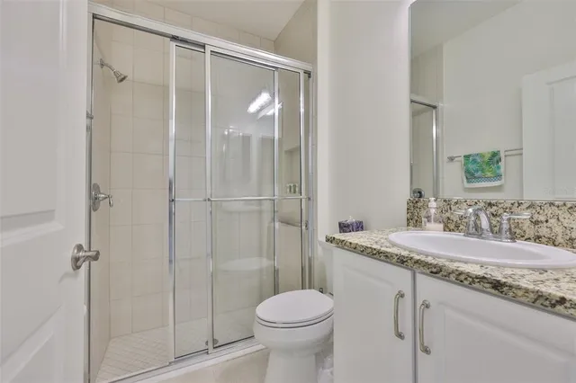 $299,500 | 4906 Avila Lakes Drive, Wimauma, FL 33598