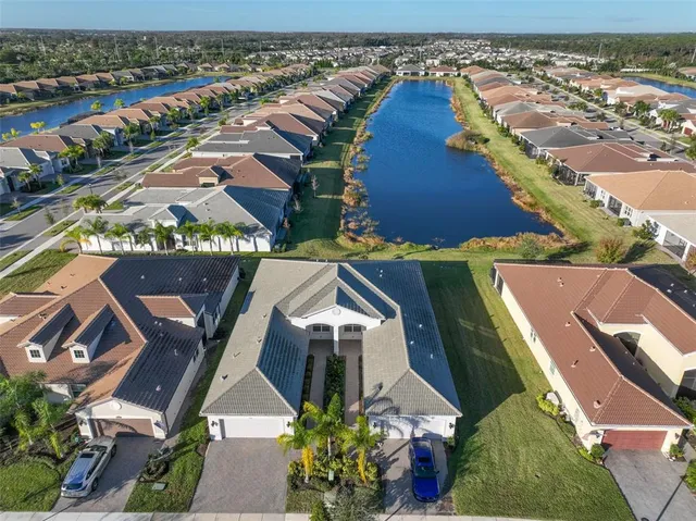 $299,500 | 4906 Avila Lakes Drive, Wimauma, FL 33598